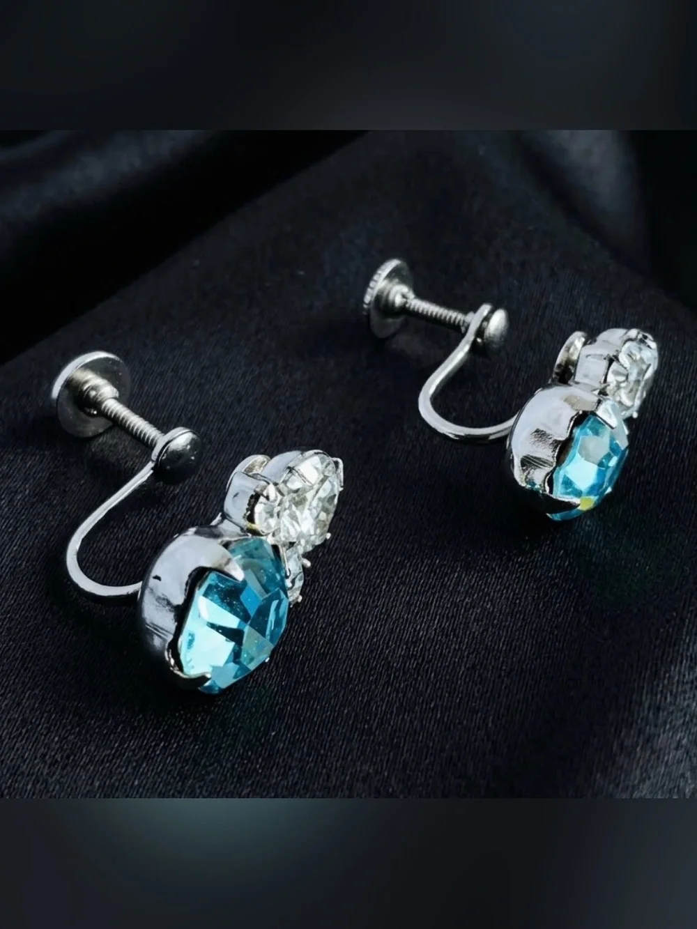 50s CORO Aqua Blue Rhinestone Necklace & Screw Back Earrings Set Demi Parure
